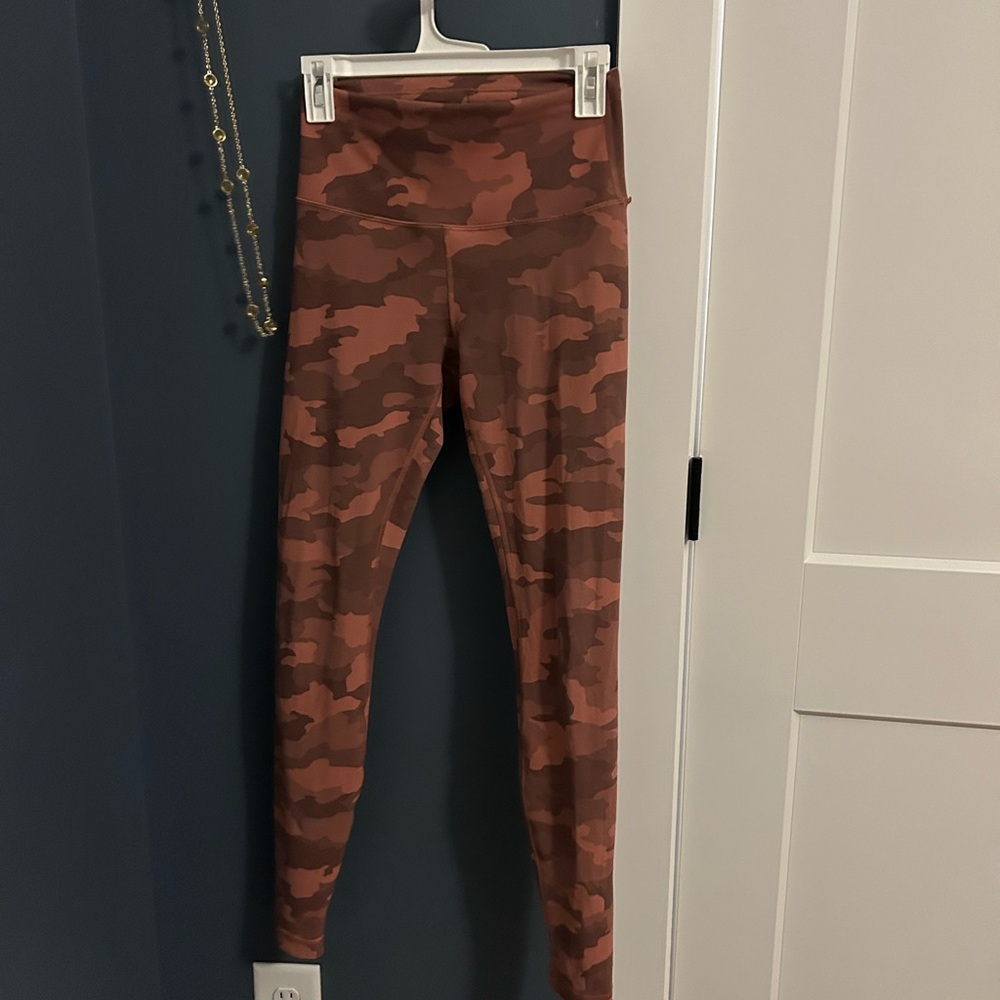 lululemon athletica pink Camo wunder train Leggings